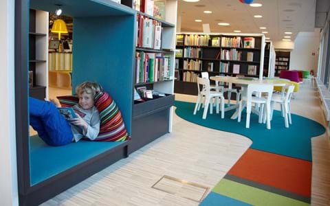 fraster, filt, opklæbning, akustik, uld filt, inspiration, design, indretning, filttavle, udsmykning, opklæbet filt, filt på væg, limet filt, vægfilt, filtfarve, dekoration